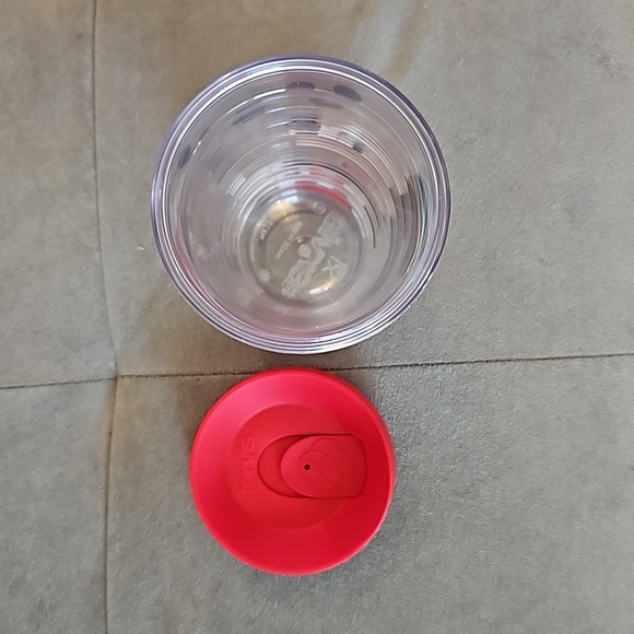 Disney Tervis Insulated Mickey Mouse Tumbler (16 oz) - Picture 5 of 6